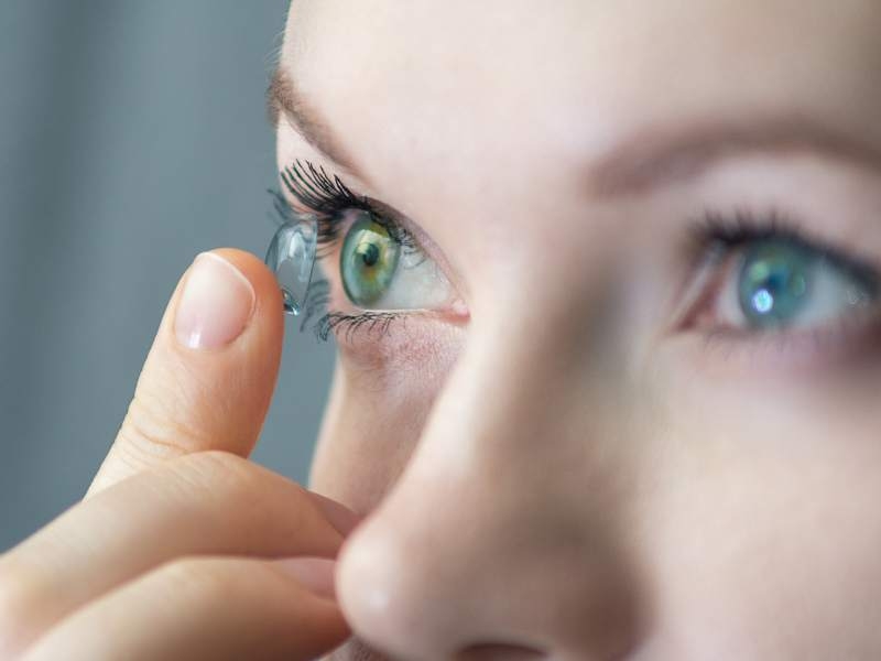 Teste e Adaptação de Lentes de Contato Esclerais